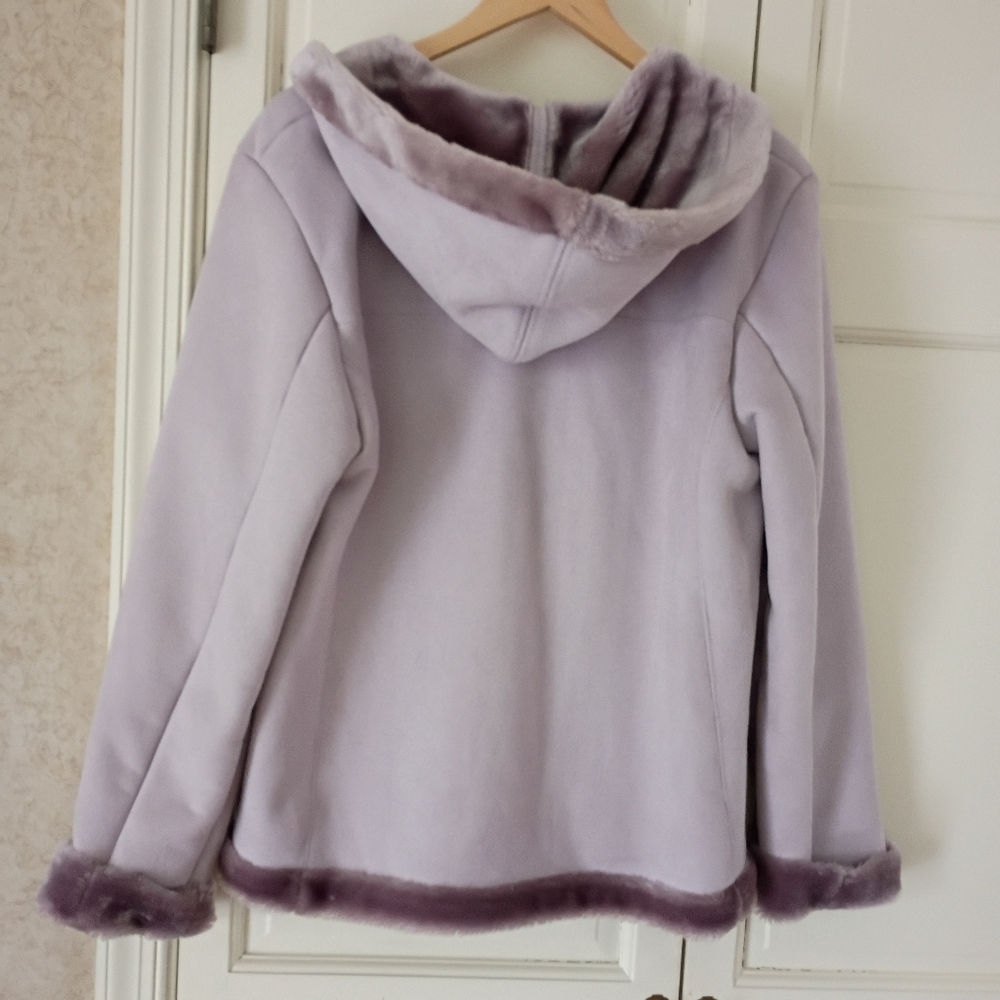 Lavender Hooded Jacket with Faux Fur Trim.Pit To Pit 20". Length 25".New No Tag - Picture 2 of 8